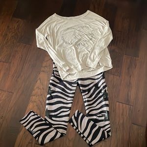 Noli long leggings. Like new. Gorgeous! No see thru. Non-smoking home.